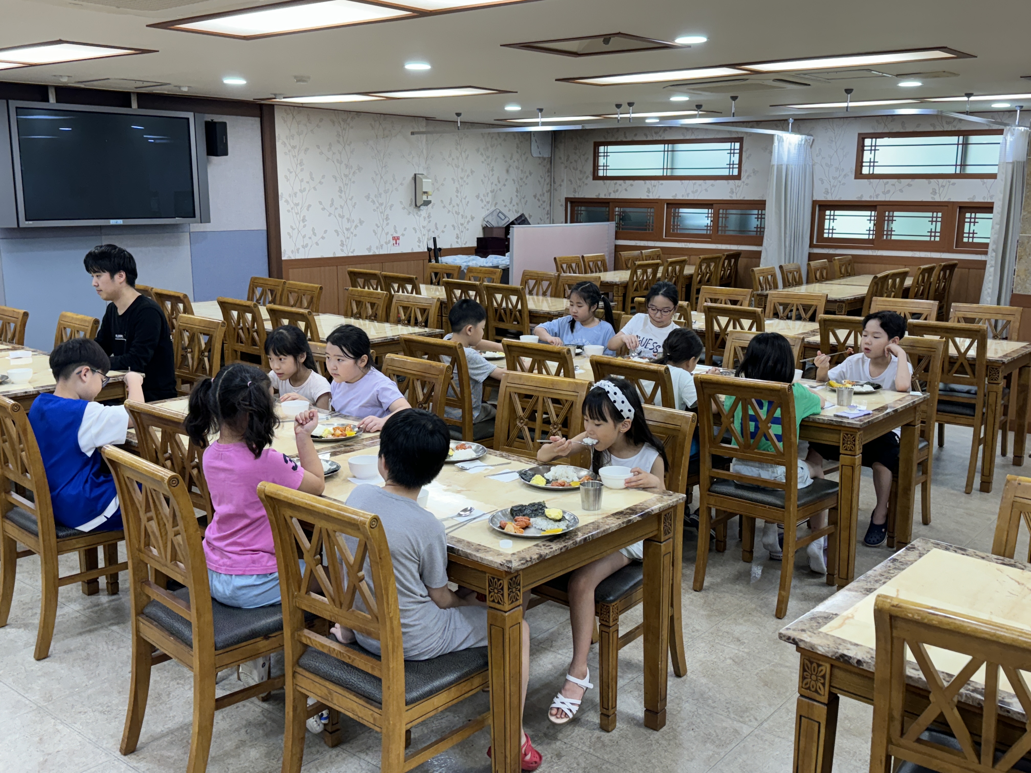 8아침식사.jpg
